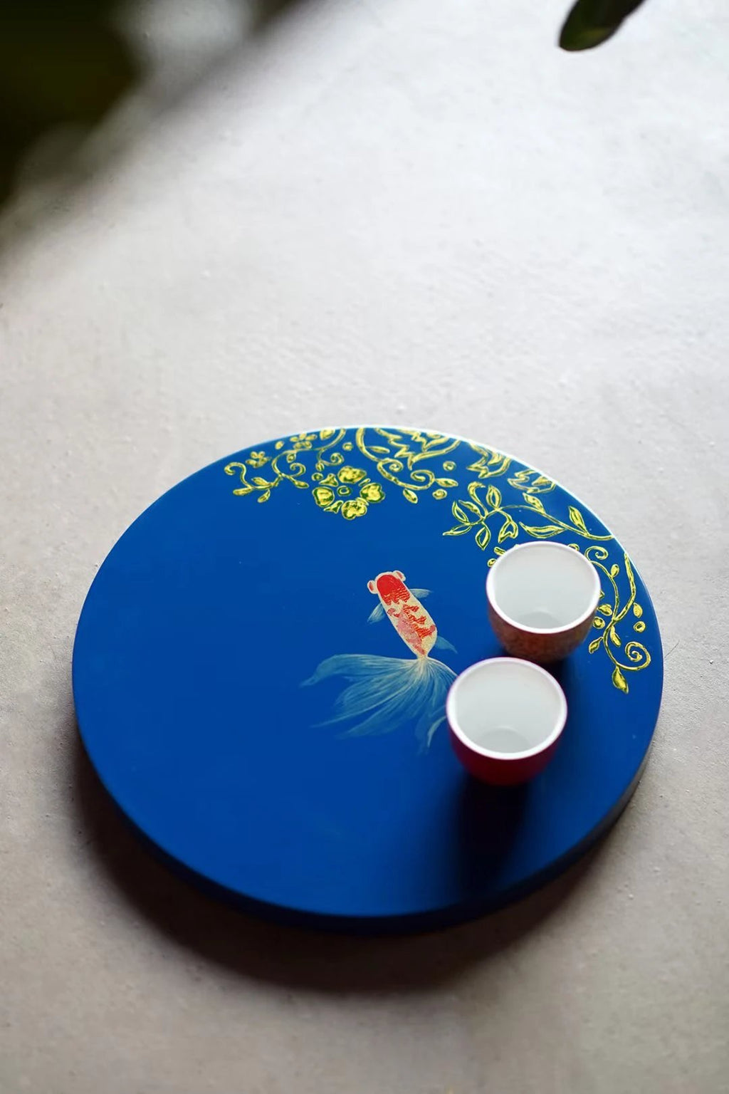 大漆蓝色莳绘金鱼茶盘