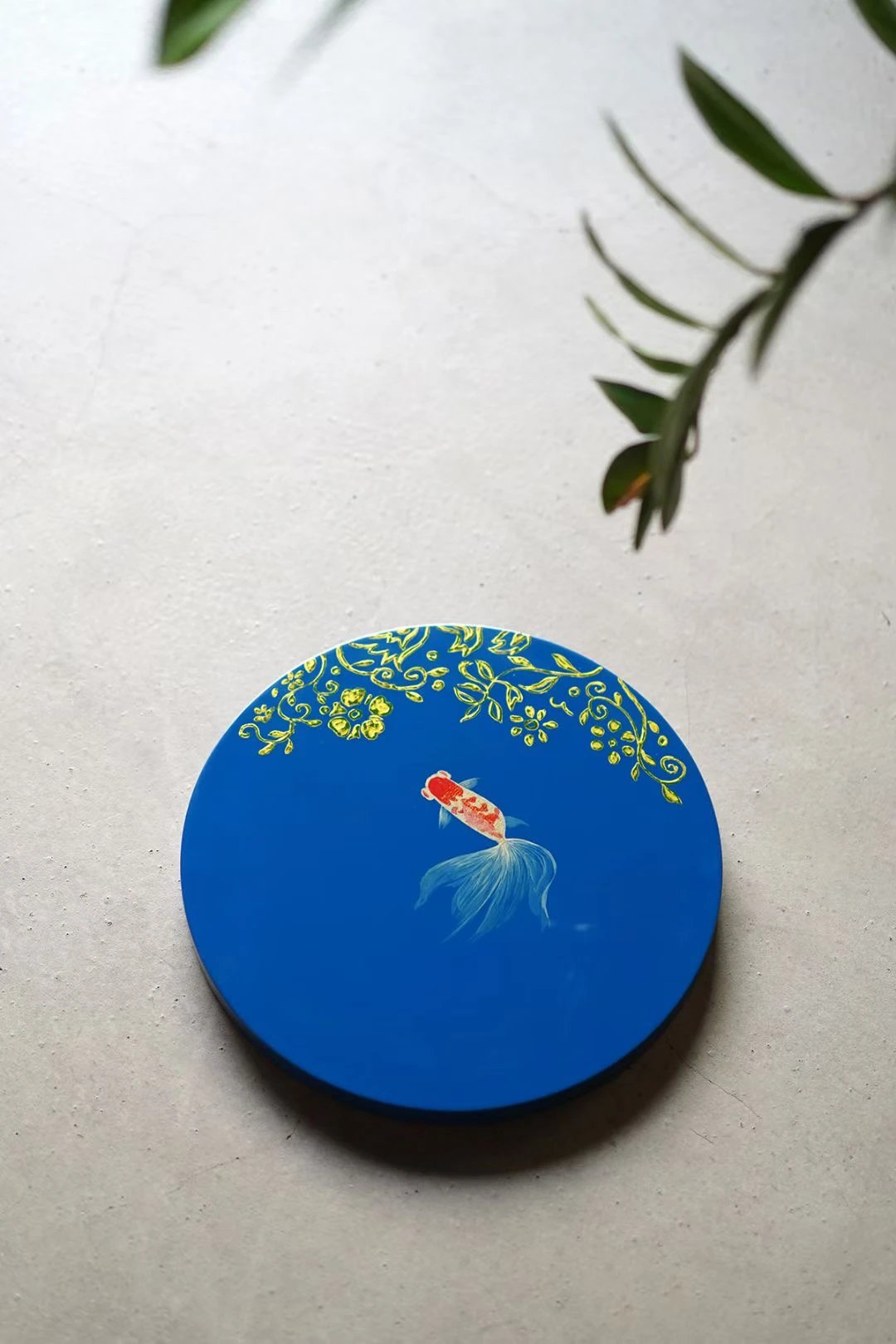 大漆蓝色莳绘金鱼茶盘