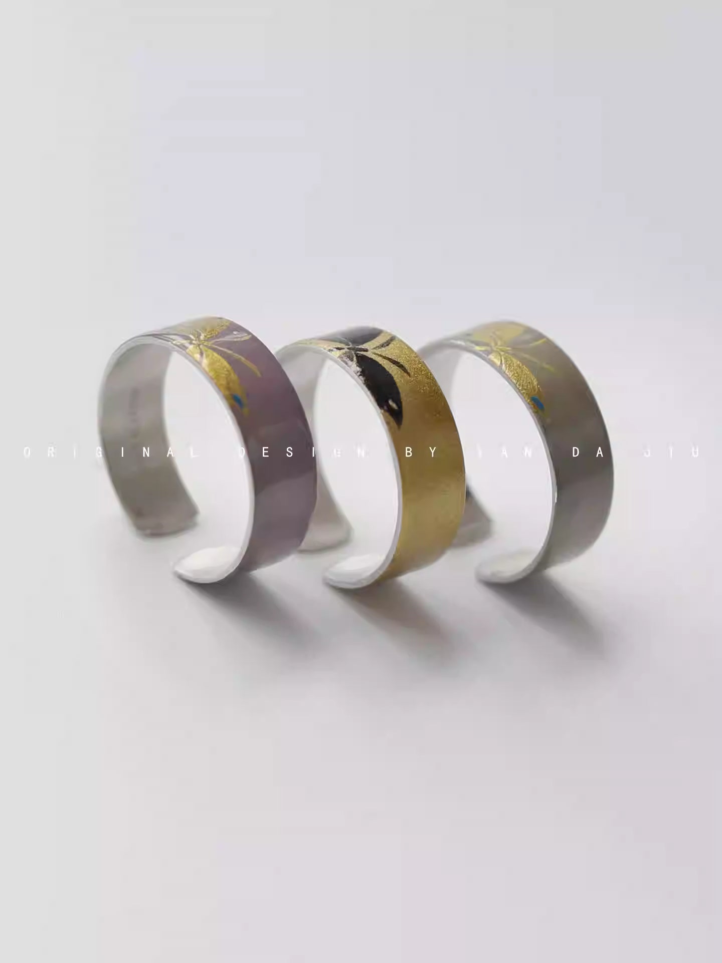 《斑蝶》大漆描金工艺手绘蝴蝶925银戒指-手作银胎漆器